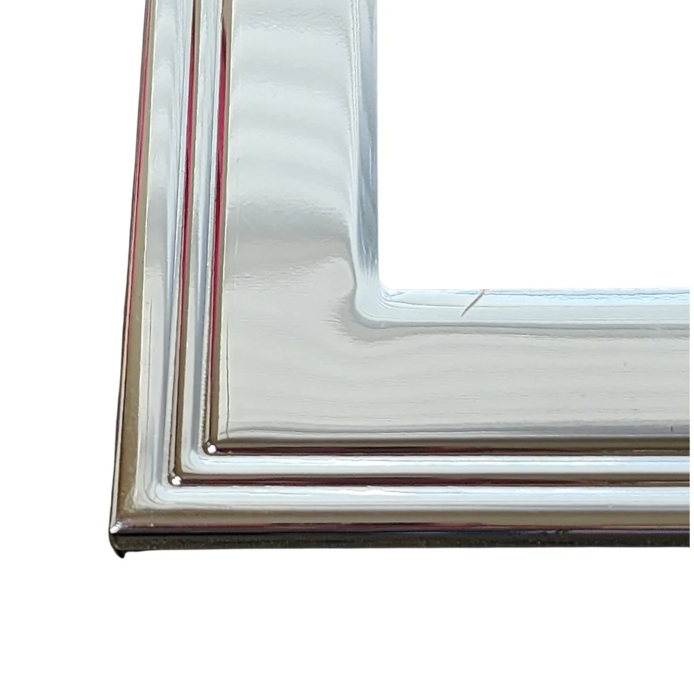 Photo Frame silver, modern edge, black back, glass front